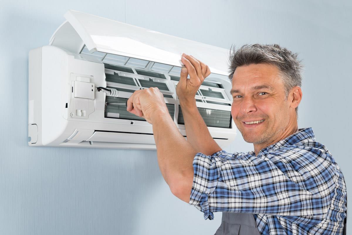 Manutenção Preventiva e Corretiva de Ar Condicionado Rheem