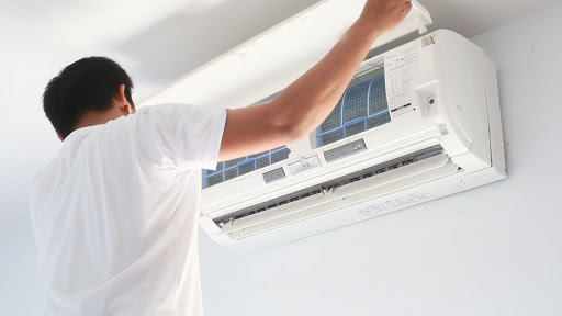 A Manutenção do Seu Ar Condicionado Bosch é aqui na Oficina dos Eletros!